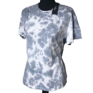 Lulus Blue Gray and White Tie Dye Tee N0012
